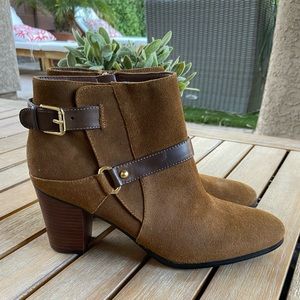Marc Fisher brown suede heel ankle boots Sz 10.